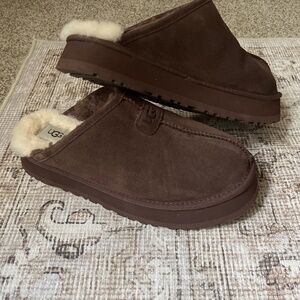 Ugg Discoquette Slippers (brand new without tag)